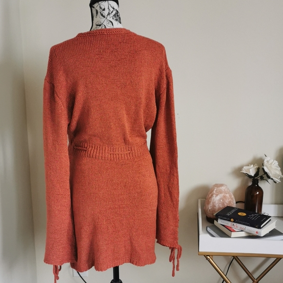 SHEIN bell-sleeve wrap dress - Picture 2 of 6